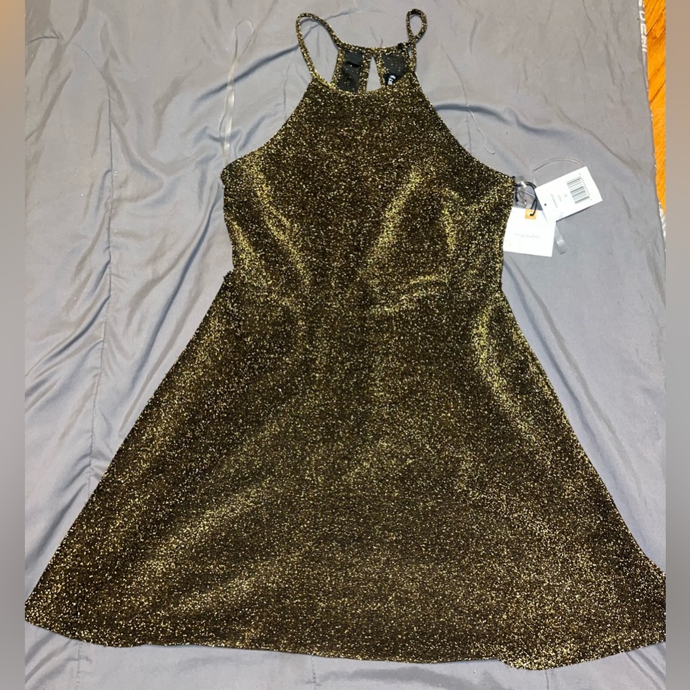 New size small gold shimmering junior’s dress